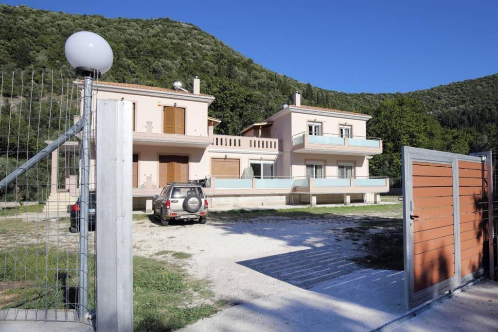 Villa Ligero Agios Christoforos  Eksteriør billede